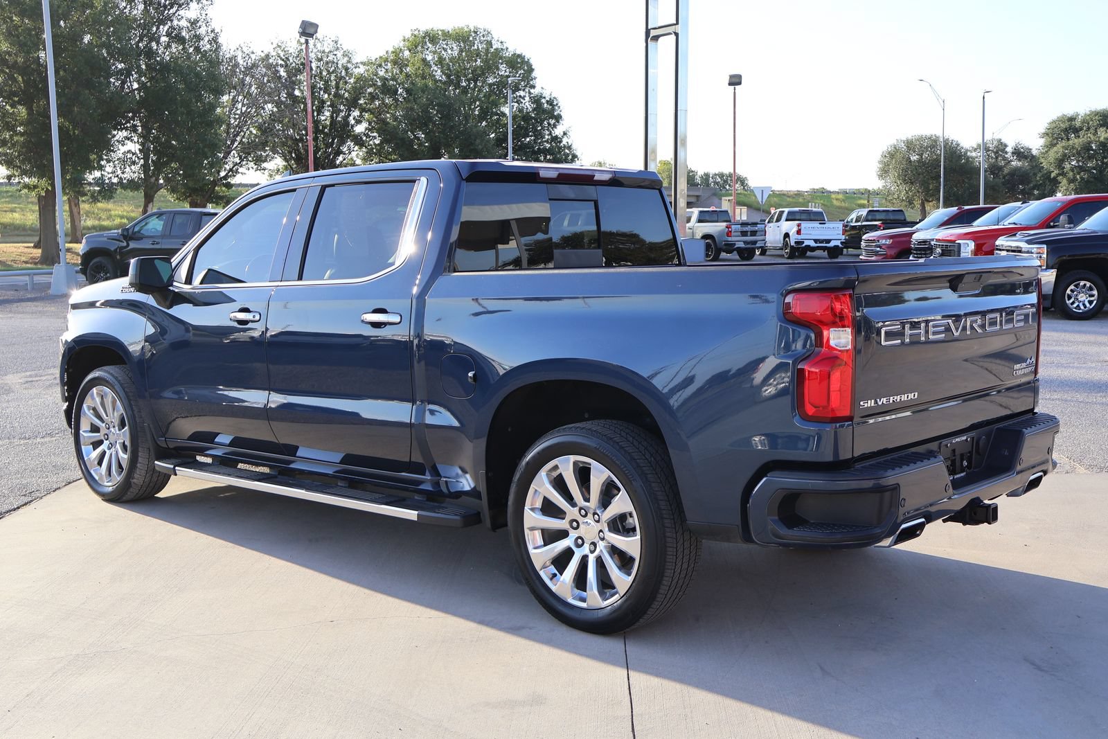 Used 2020 Chevrolet Silverado 1500 High Country AWD/4WD image 10