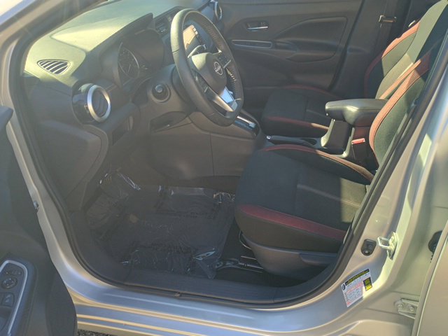 Used 2024 Nissan Versa SR FWD image 25