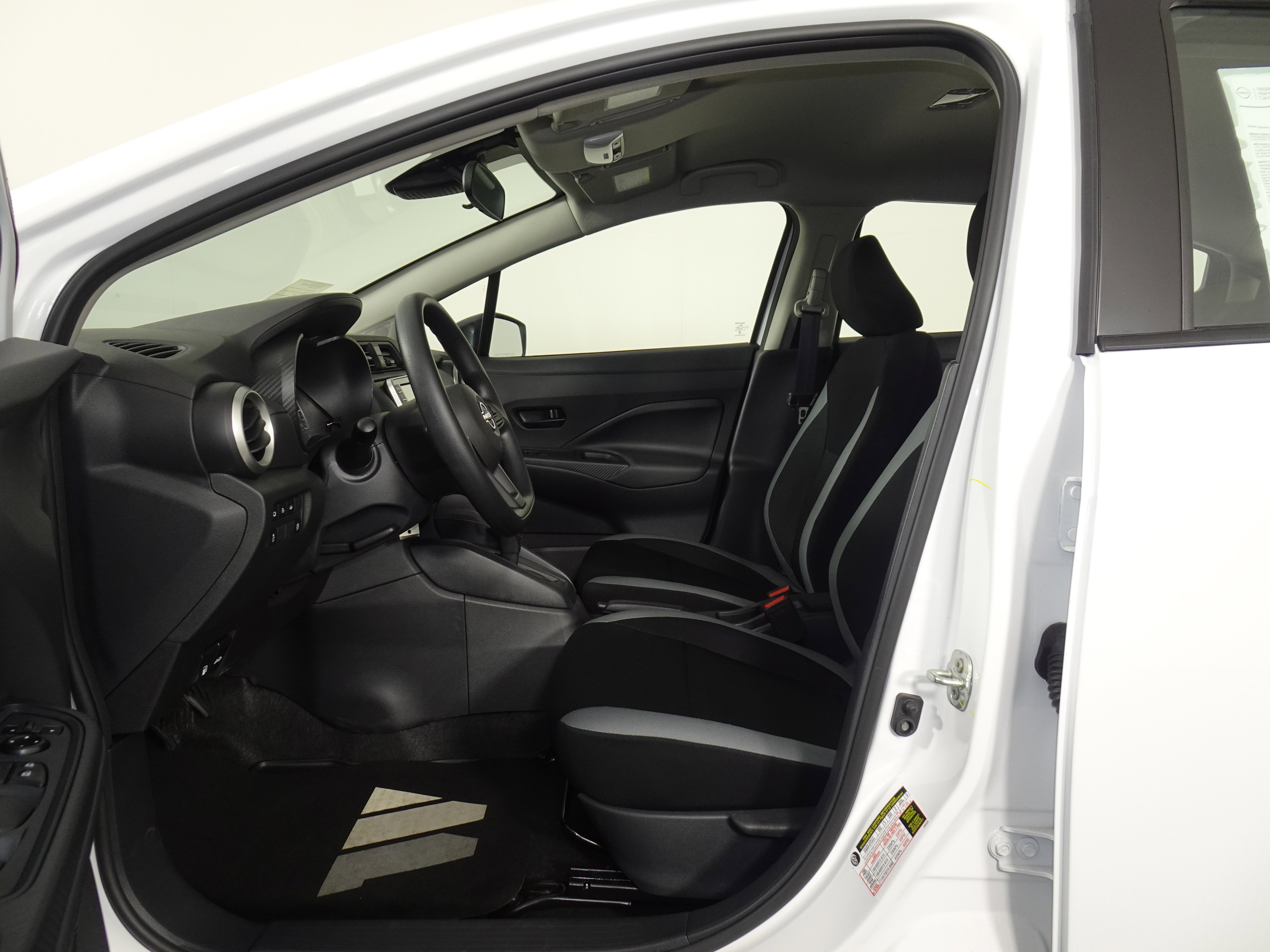 New 2025 Nissan Versa S w/ Trunk Package image 4