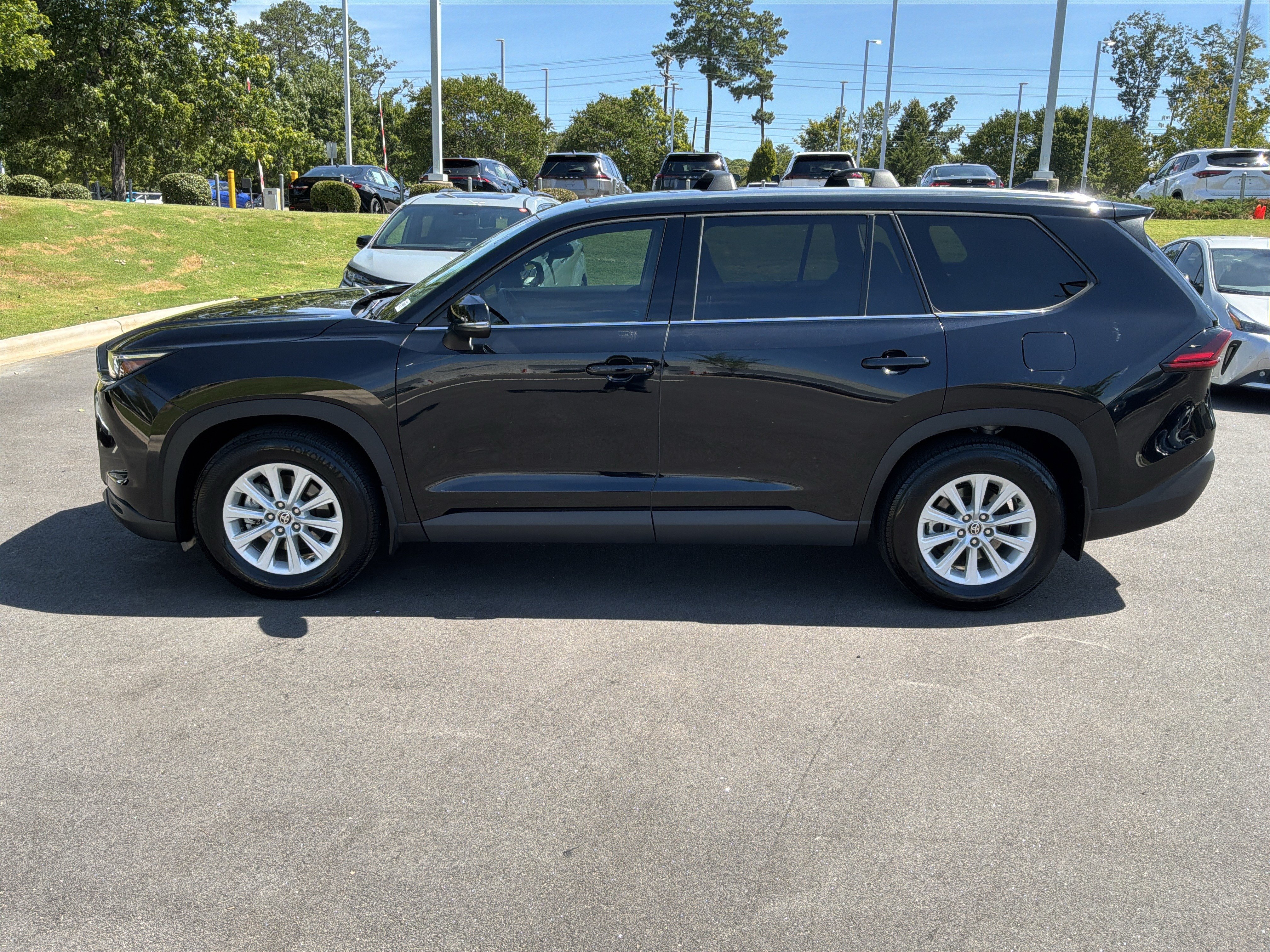 Used 2025 Toyota Grand Highlander FWD image 7
