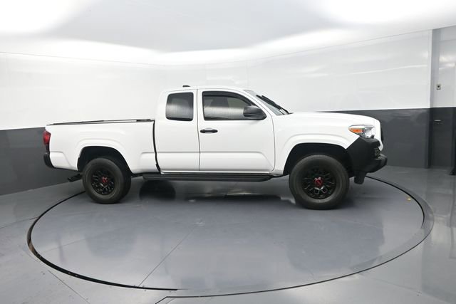 Used 2022 Toyota Tacoma SR RWD image 27