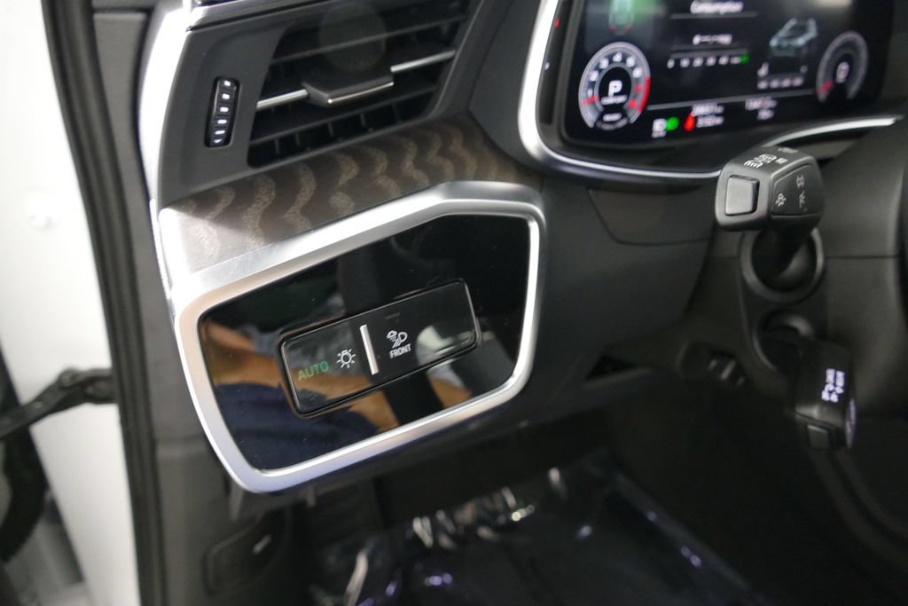 Certified 2022 Audi A6 3.0T allroad Premium Plus AWD/4WD image 13