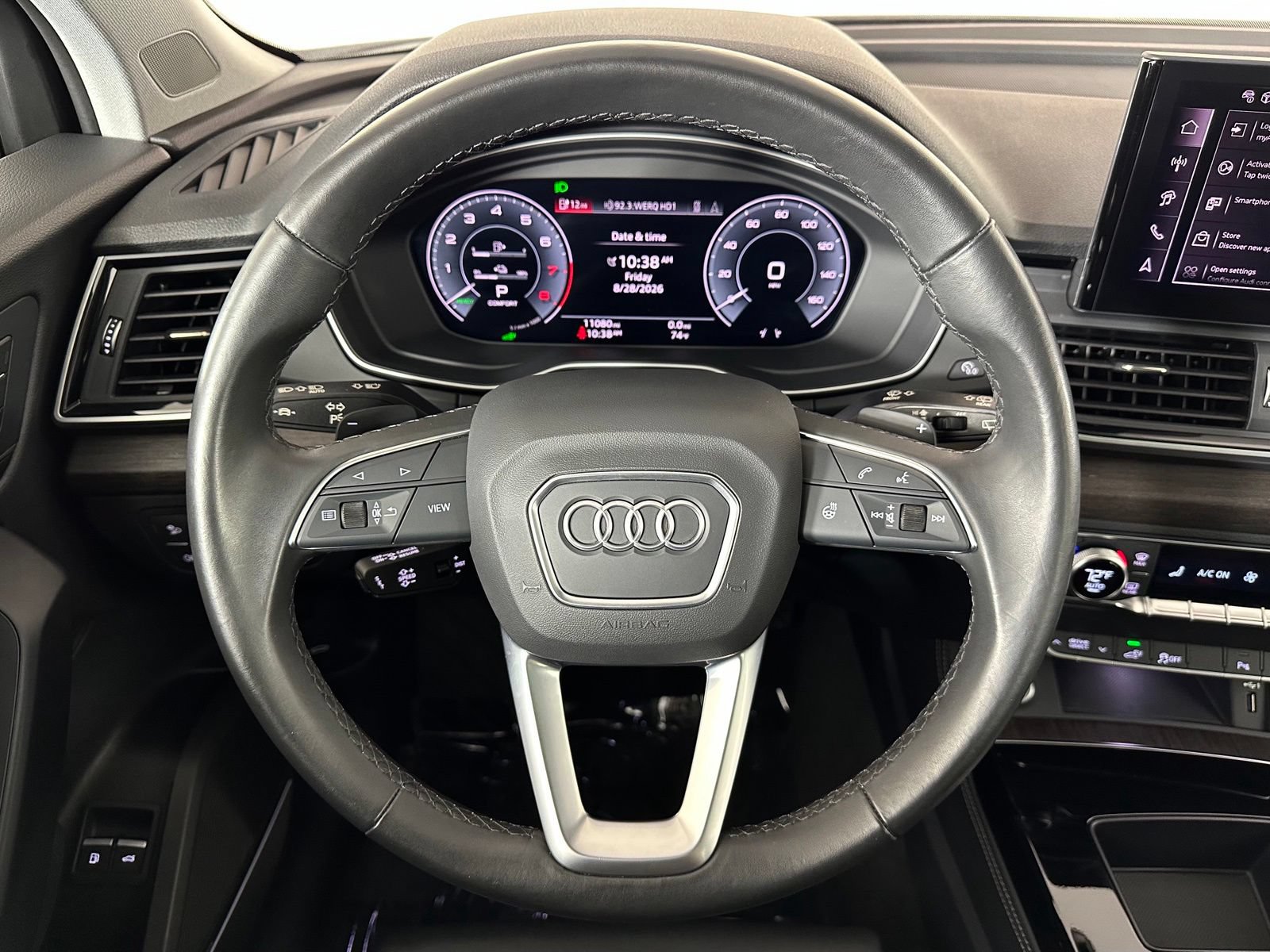Used 2024 Audi Q5 e Premium Plus AWD/4WD image 9