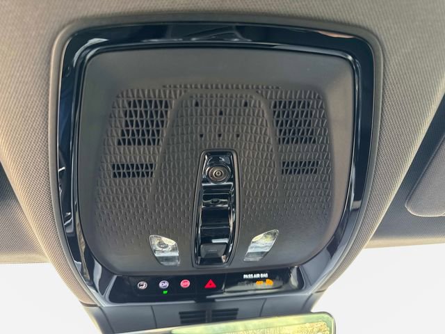 New 2026 Cadillac Optiq Luxury 1 image 19