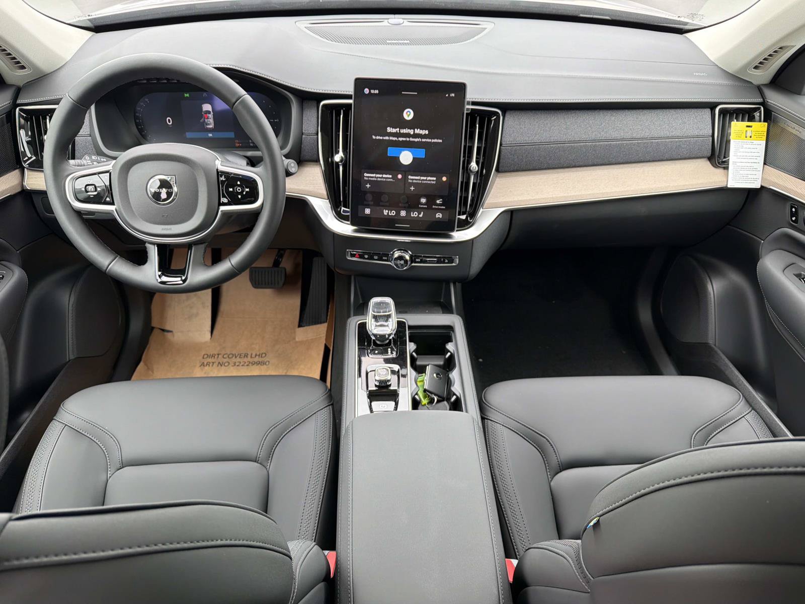 New 2026 Volvo XC90 T8 Plus AWD/4WD image 7