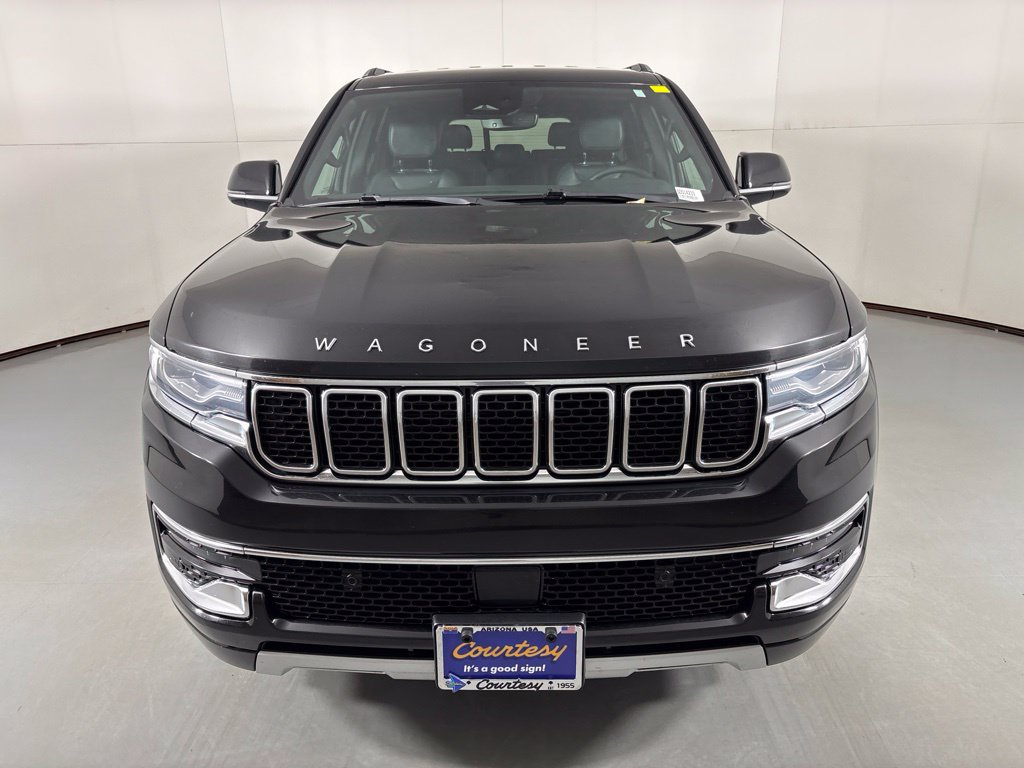 Used 2024 Jeep Wagoneer L Series II RWD image 3