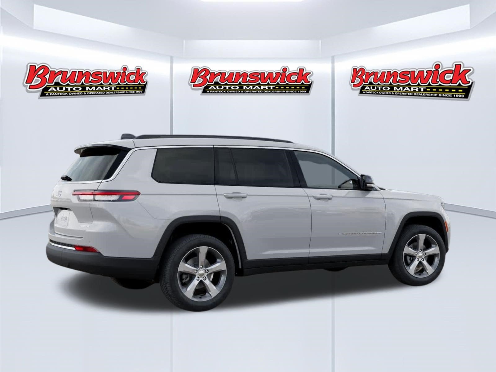New 2026 Jeep Grand Cherokee L Limited AWD/4WD image 4