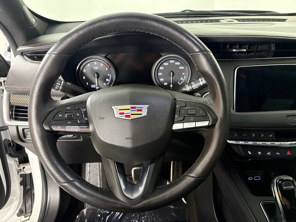 Used 2022 Cadillac XT4 Sport AWD/4WD image 23
