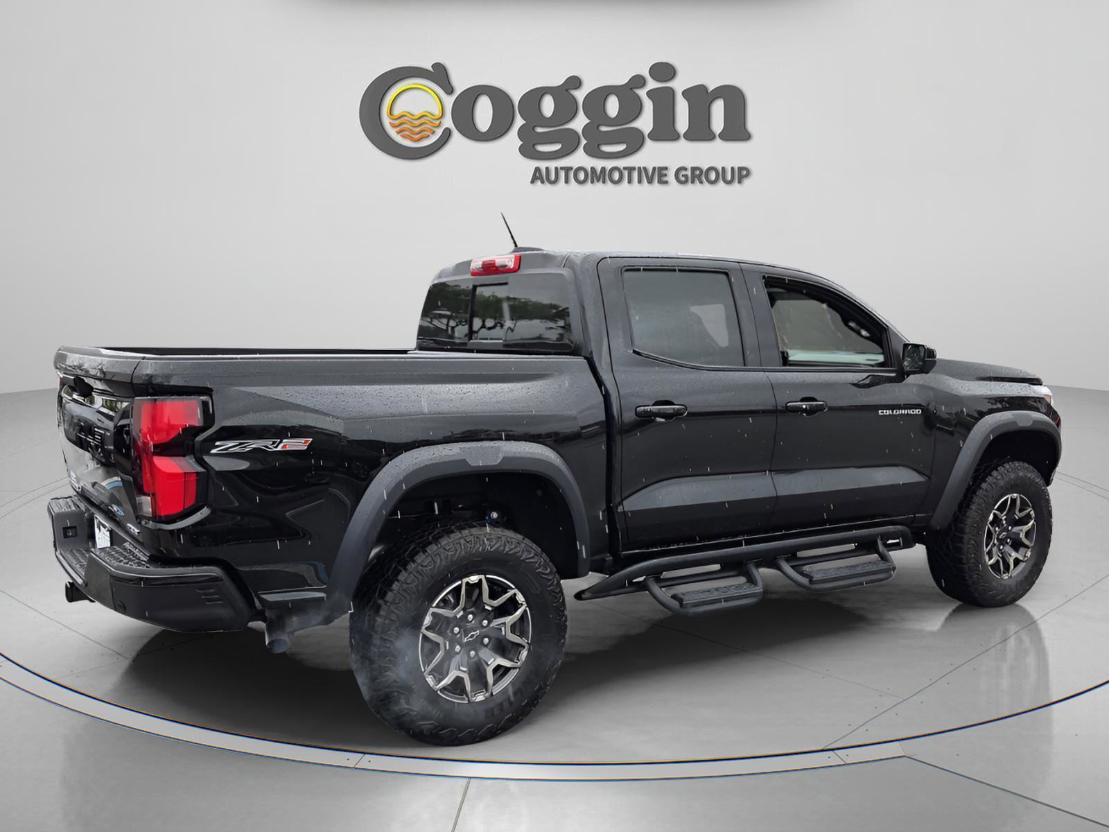 Used 2026 Chevrolet Colorado ZR2 w/ Technology Package AWD/4WD image 5