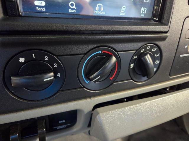 Used 2006 Ford F250 XL RWD image 21