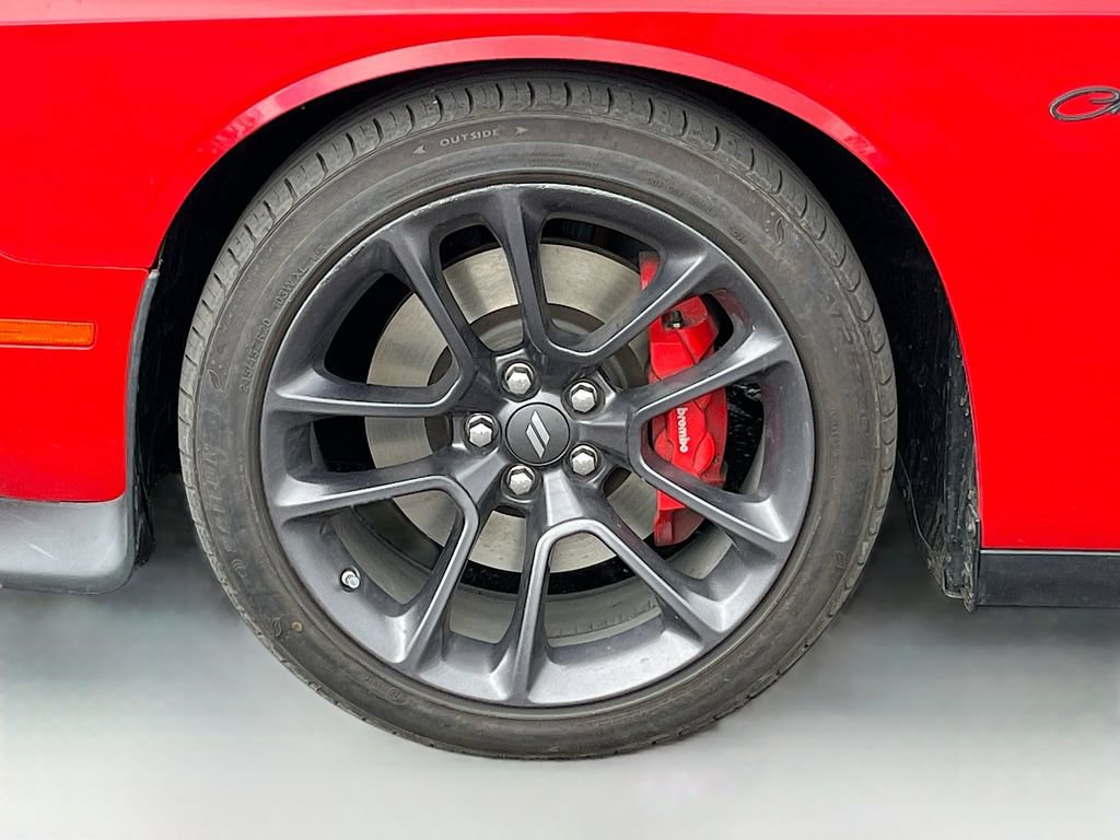 Used 2022 Dodge Challenger R/T Scat Pack RWD image 31