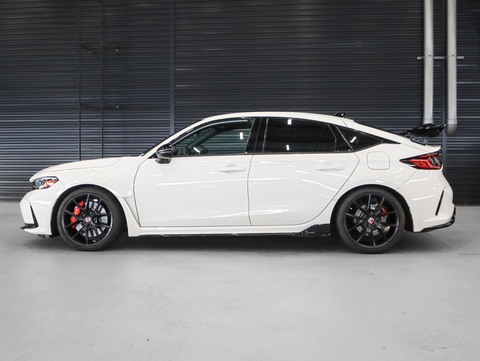 Used 2025 Honda Civic Type R image 13