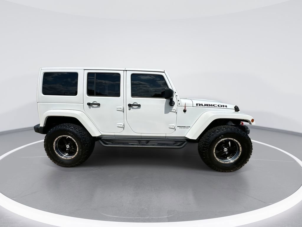 Used 2015 Jeep Wrangler Unlimited Rubicon image 9