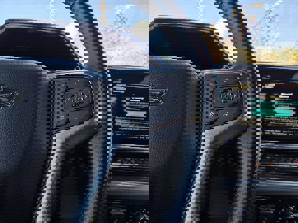 Certified 2023 Chevrolet Silverado 1500 RST w/ Convenience Package II AWD/4WD image 17