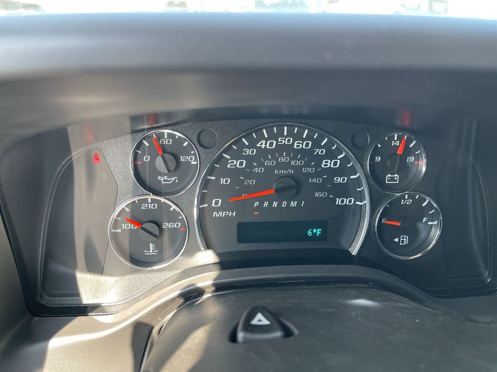 New 2025 Chevrolet Express 2500 w/ Driver Convenience Package RWD image 10