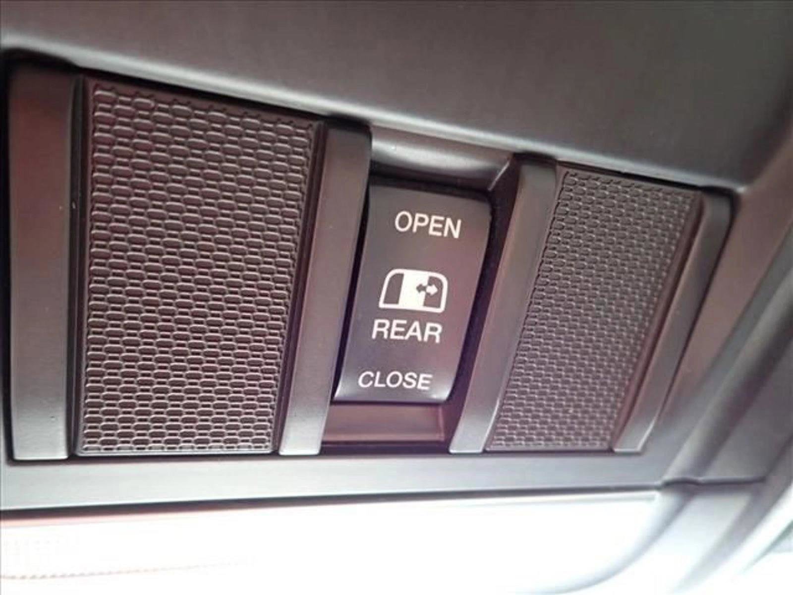 Used 2023 RAM 2500 Tradesman AWD/4WD image 23