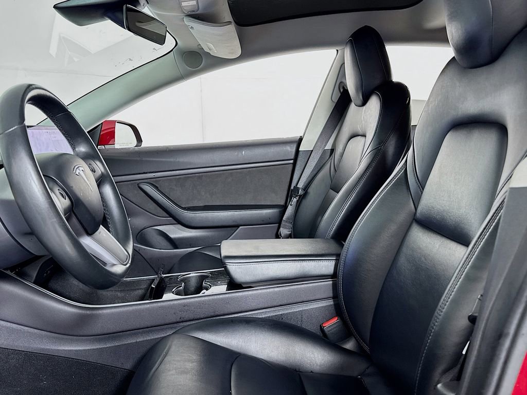 Used 2019 Tesla Model 3 Standard Range Plus image 7
