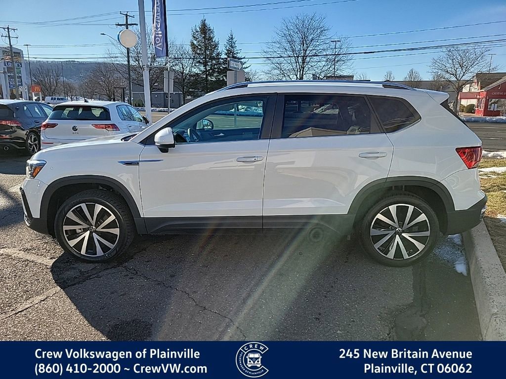 Certified 2023 Volkswagen Taos SE image 25
