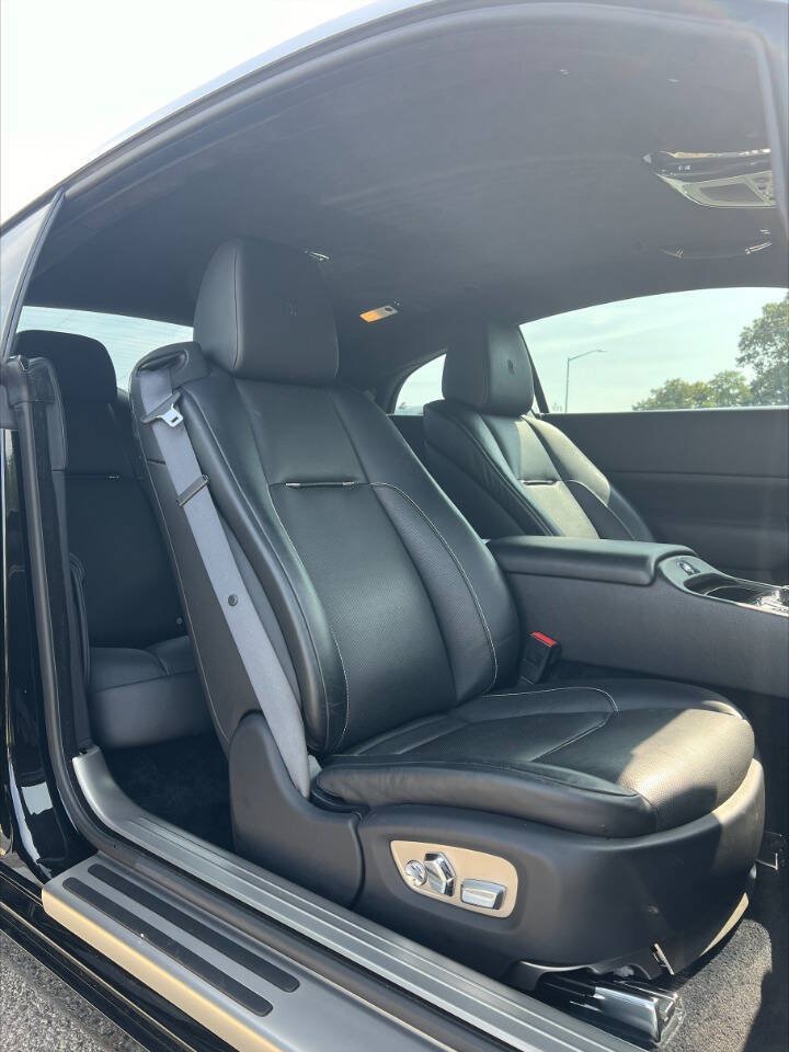 Used 2016 Rolls-Royce Wraith RWD image 15