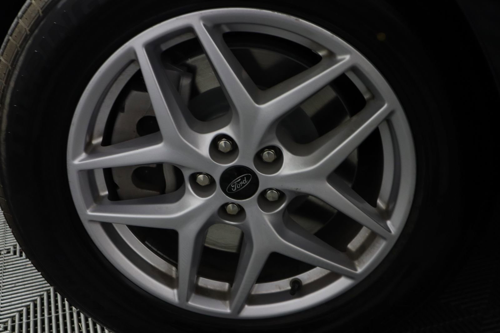 Used 2024 Ford Edge SEL image 47