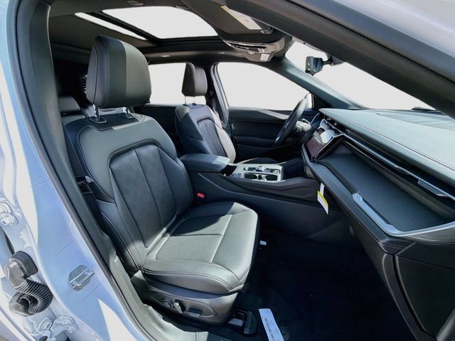 New 2026 Jeep Cherokee Overland w/ Advanced Pro Tech Group AWD/4WD image 30