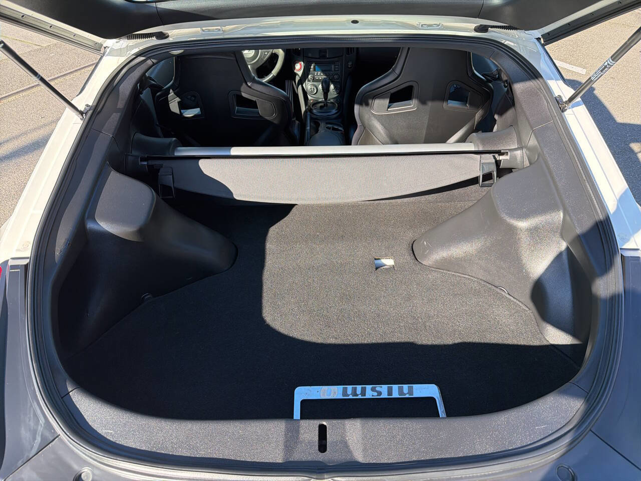 Used 2017 Nissan 370Z NISMO RWD image 7