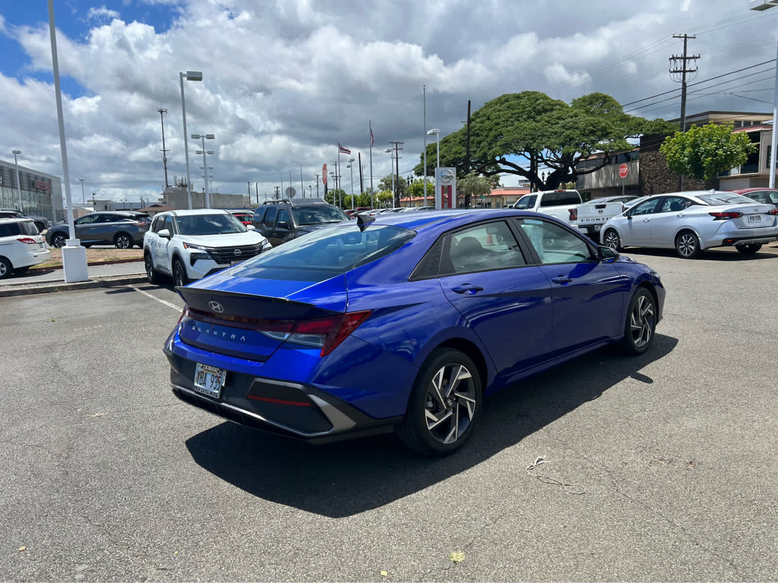 Used 2025 Hyundai Elantra Sport FWD image 3
