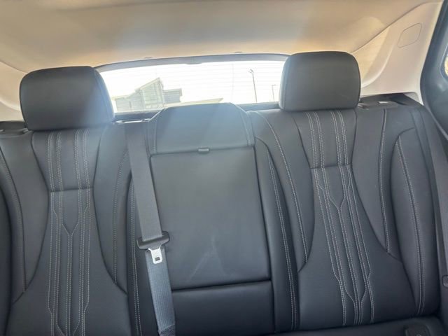 Used 2024 Buick Envision Avenir AWD/4WD image 13