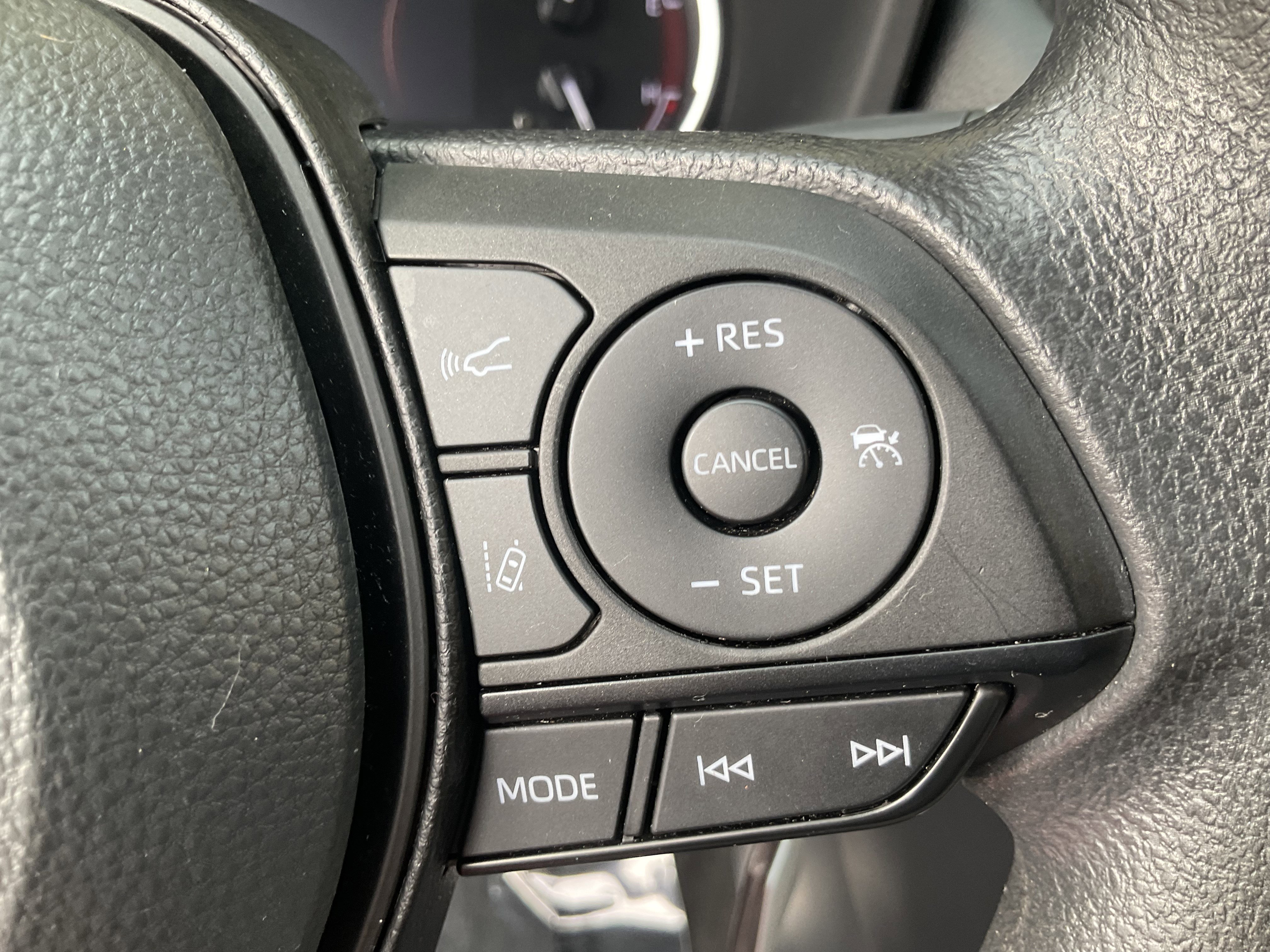 Used 2024 Toyota RAV4 LE image 30