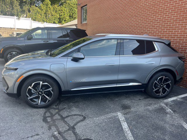 Used 2024 Chevrolet Equinox EV LT w/ Active Safety Package 3 image 2