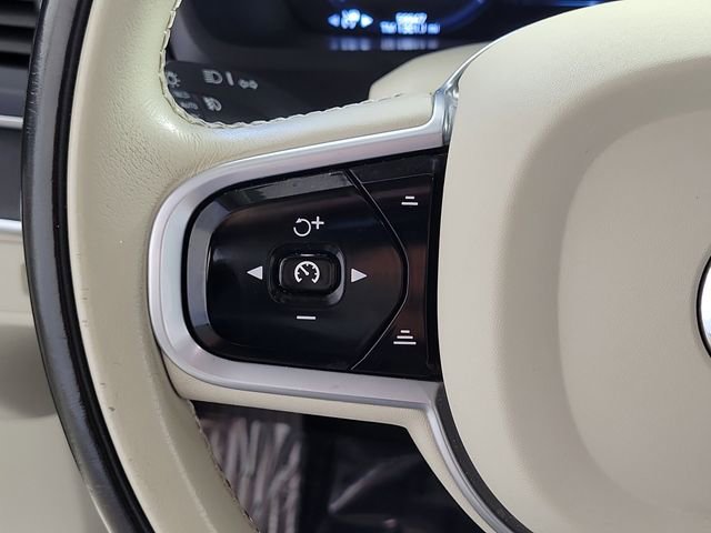 Used 2020 Volvo XC90 T5 Momentum AWD/4WD image 26