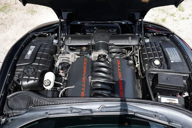 Used 2001 Chevrolet Corvette Convertible w/ Preferred Equipment Group2 RWD image 41