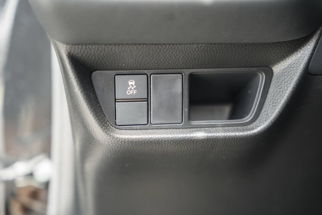Used 2025 Honda HR-V Sport image 35