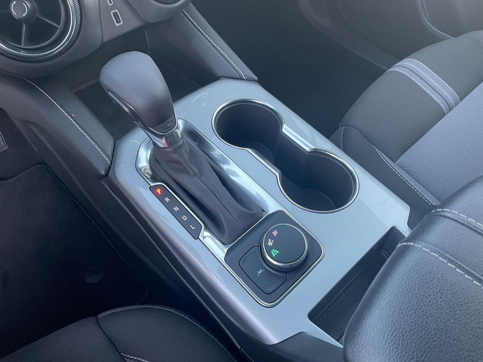 Used 2025 Chevrolet Blazer LT image 36