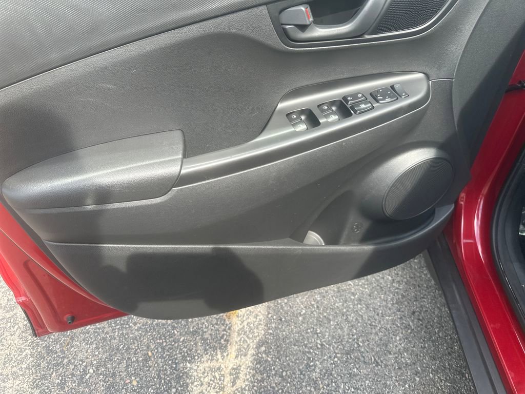 Used 2020 Hyundai Kona SEL image 12