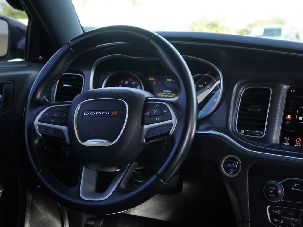 Used 2016 Dodge Charger SXT RWD image 33