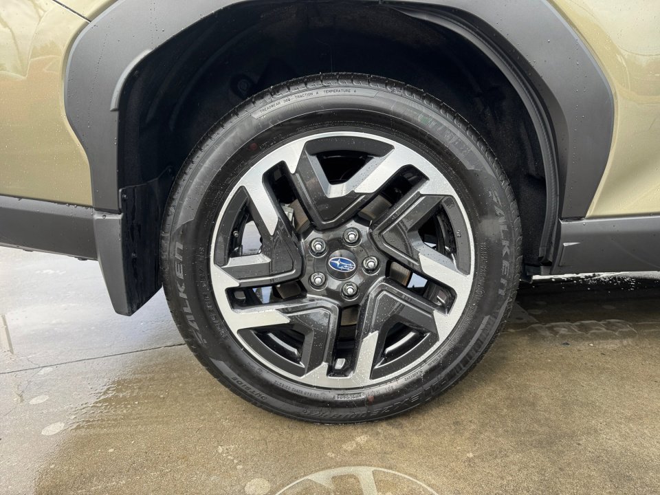 Used 2025 Subaru Forester Limited w/ Protection Package image 27