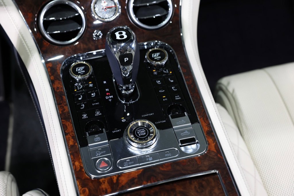 Used 2021 Bentley Continental GT image 32