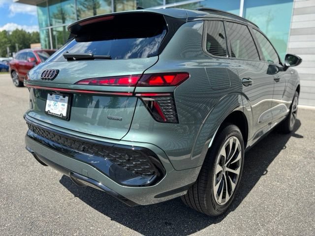 New 2026 Audi Q3 quattro 2.0T AWD/4WD image 5