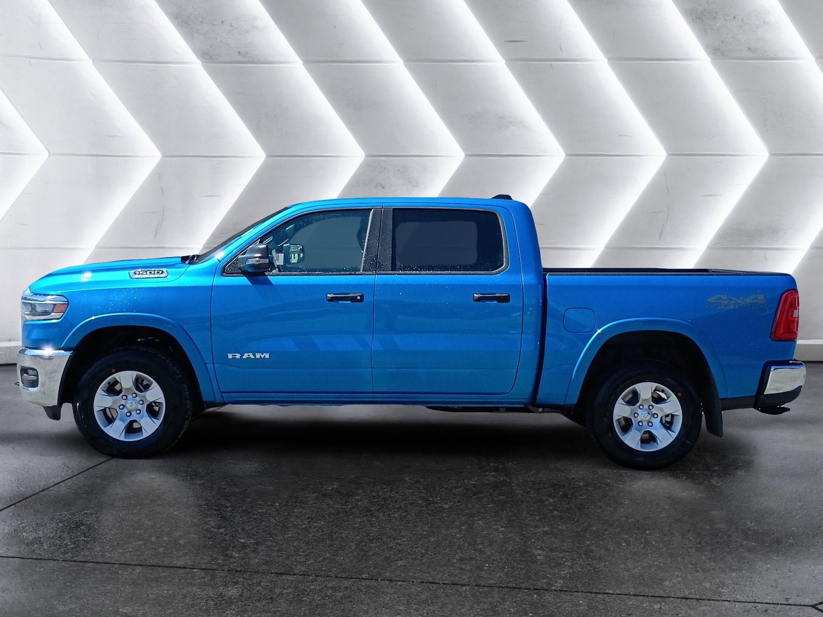 New 2026 RAM 1500 4x4 Crew Cab image 3