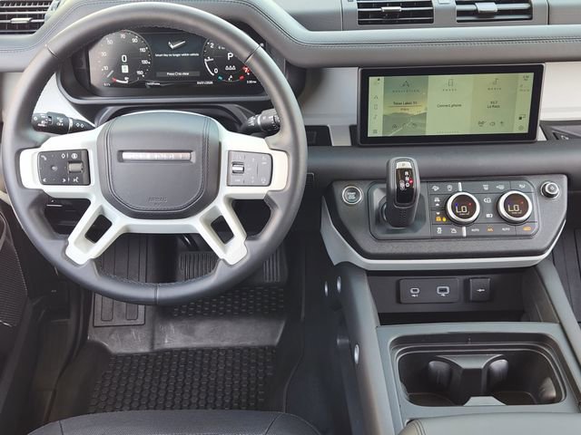 Used 2024 Land Rover Defender 90 X-Dynamic SE image 26