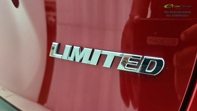 Used 2019 Toyota RAV4 Limited FWD image 19