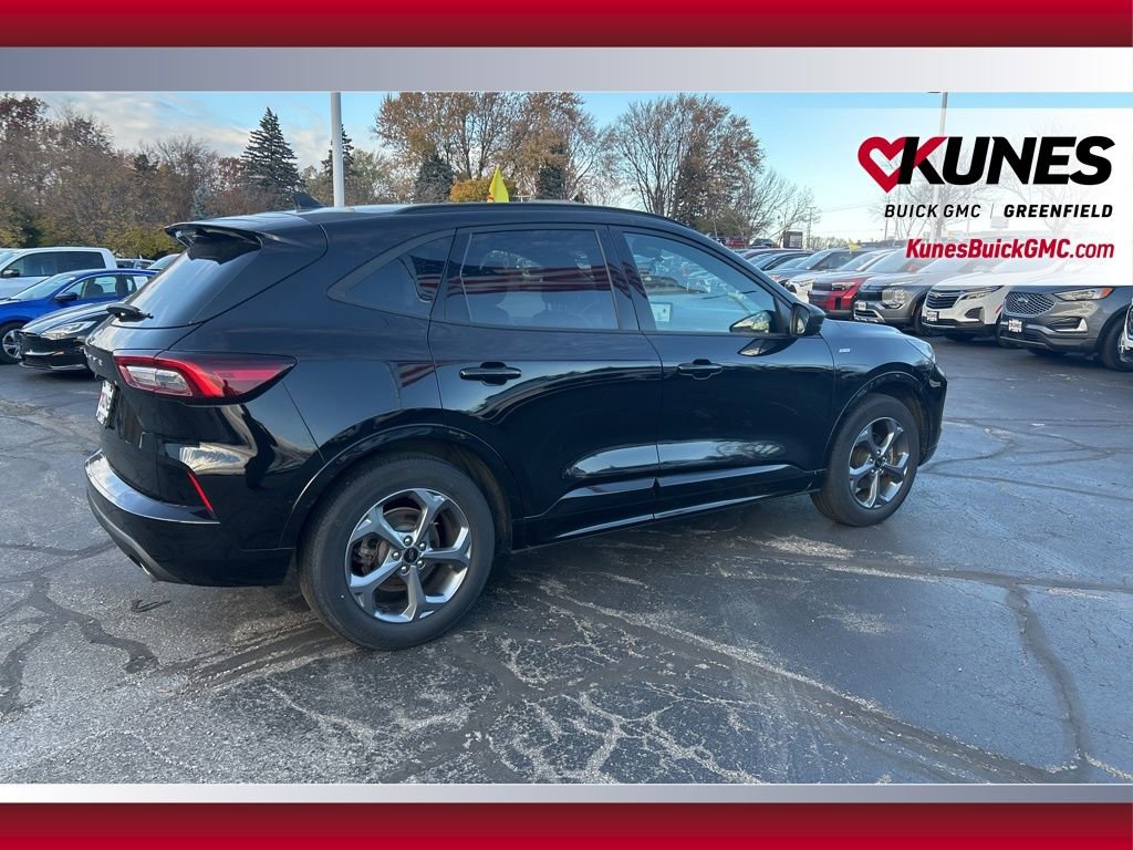 Used 2024 Ford Escape ST-Line image 5