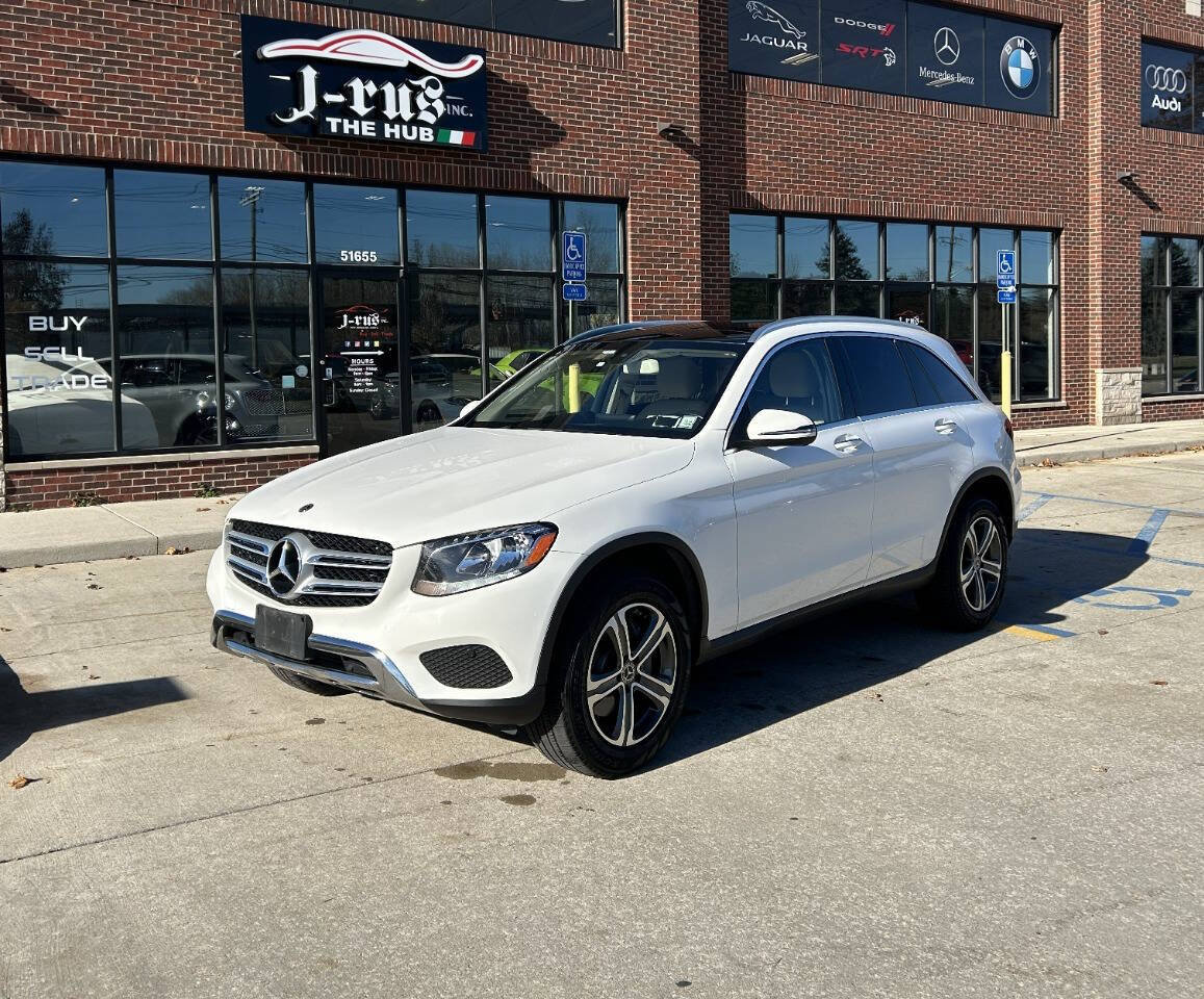 Used 2018 Mercedes-Benz GLC 300 4MATIC image 2