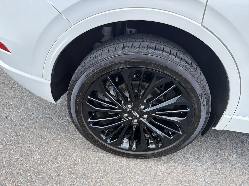 Certified 2023 Lincoln Corsair Reserve w/ Equipment Group 201A AWD/4WD image 32