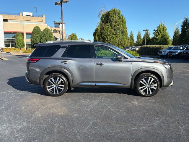 Used 2025 Nissan Pathfinder Platinum w/ Cargo Package FWD image 3