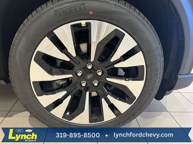 New 2026 Ford Explorer Platinum w/ LUX Leather Package AWD/4WD image 31