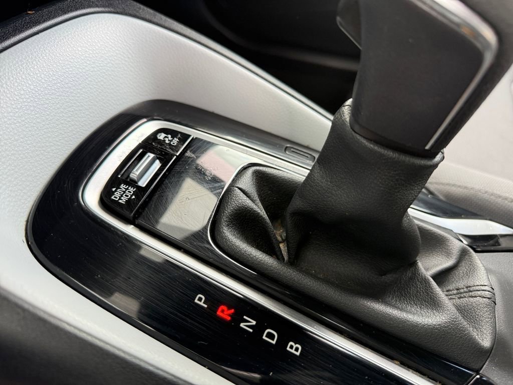 Certified 2024 Toyota Corolla SE image 27