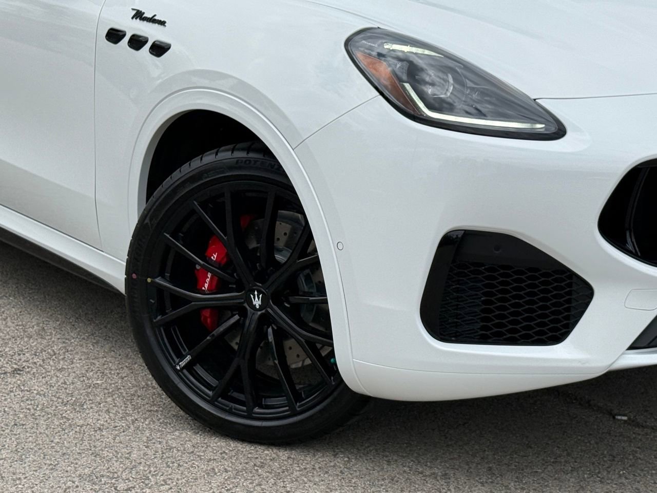 New 2026 Maserati Grecale Modena image 5