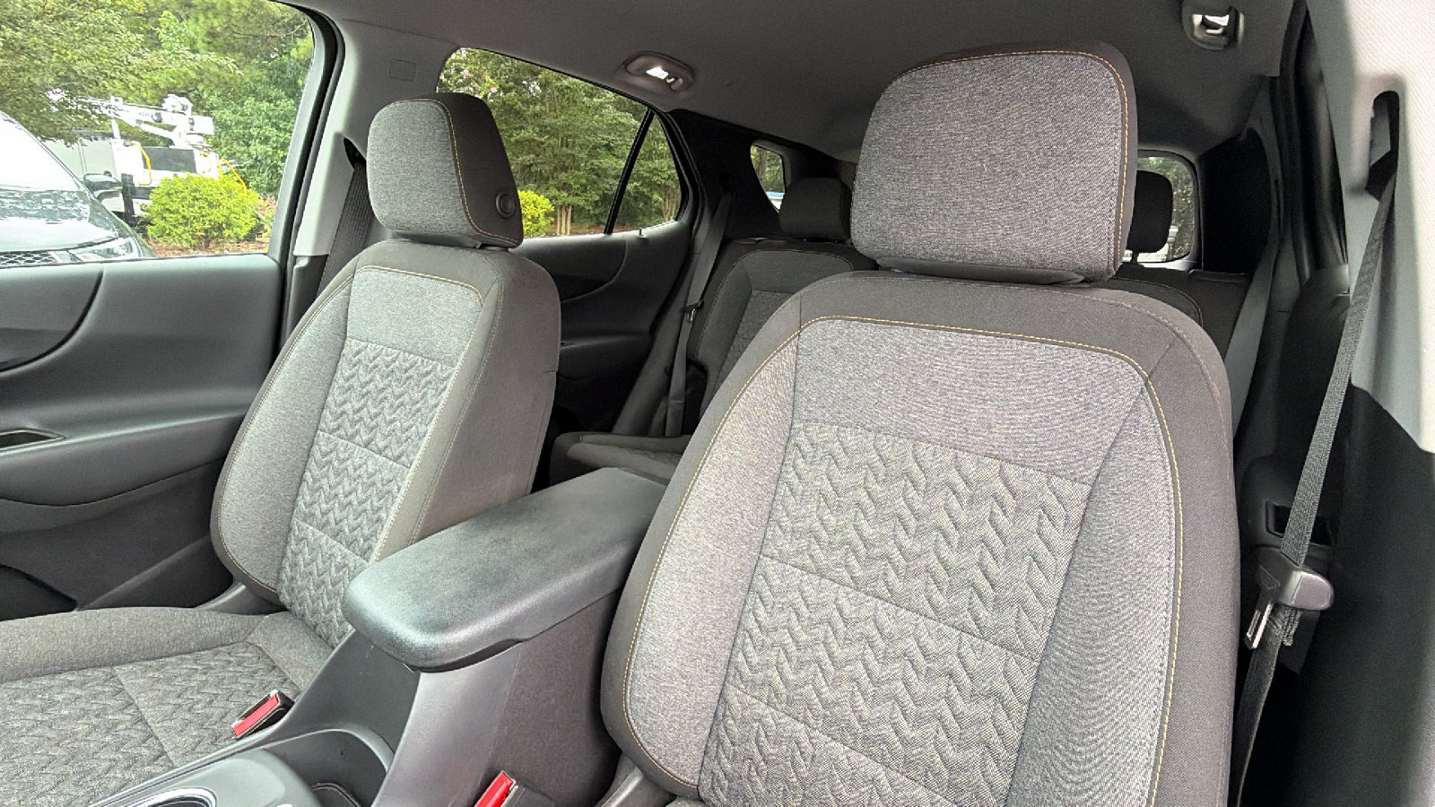 Used 2024 Chevrolet Equinox LT AWD/4WD image 17